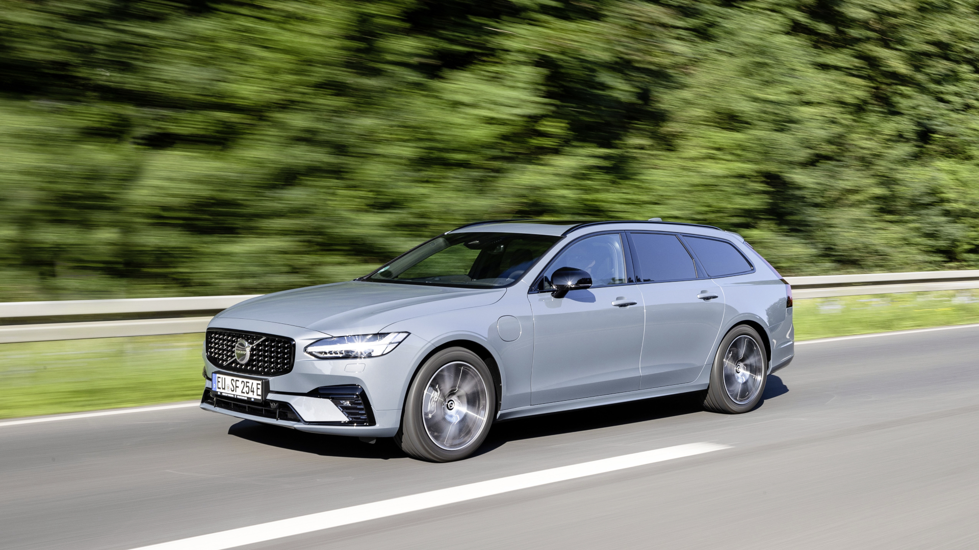 Volvo V90: Technische Daten, Maße, Innenraum | carwow.de